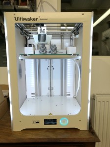 Ultimaker 3 printing Faberdashery candle sticks